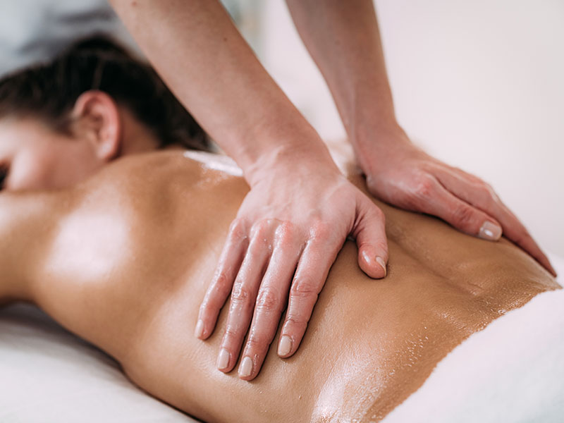 Migdolų aliejus - masažui ir odos priežiūrai